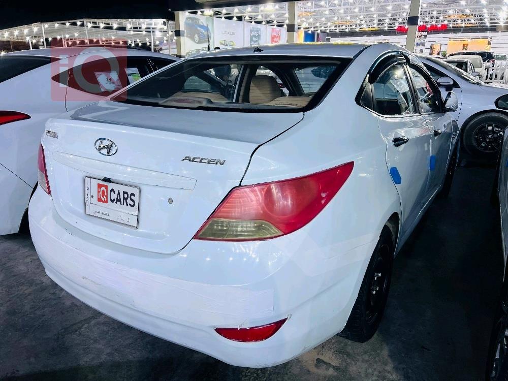 هیۆندای ئەکسنت